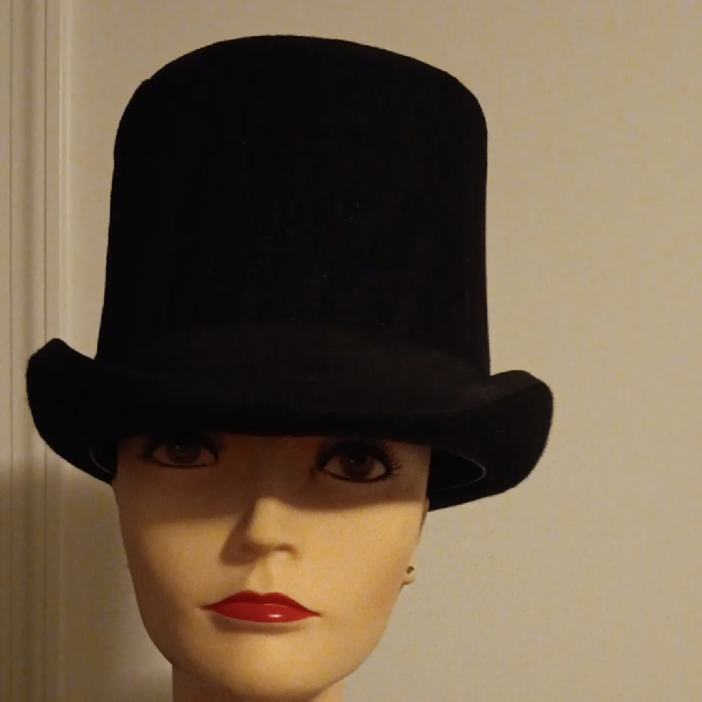 Elegant Black Top Hat - Picture 1 of 6